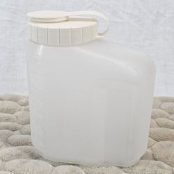 VTG RUBBERMAID SERVIN' SAVER 1.75 QT w/SCREW ON SNAP LID