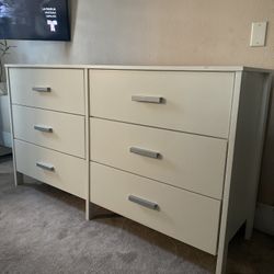 White 6 Drawers. Solid Wood Dresser 