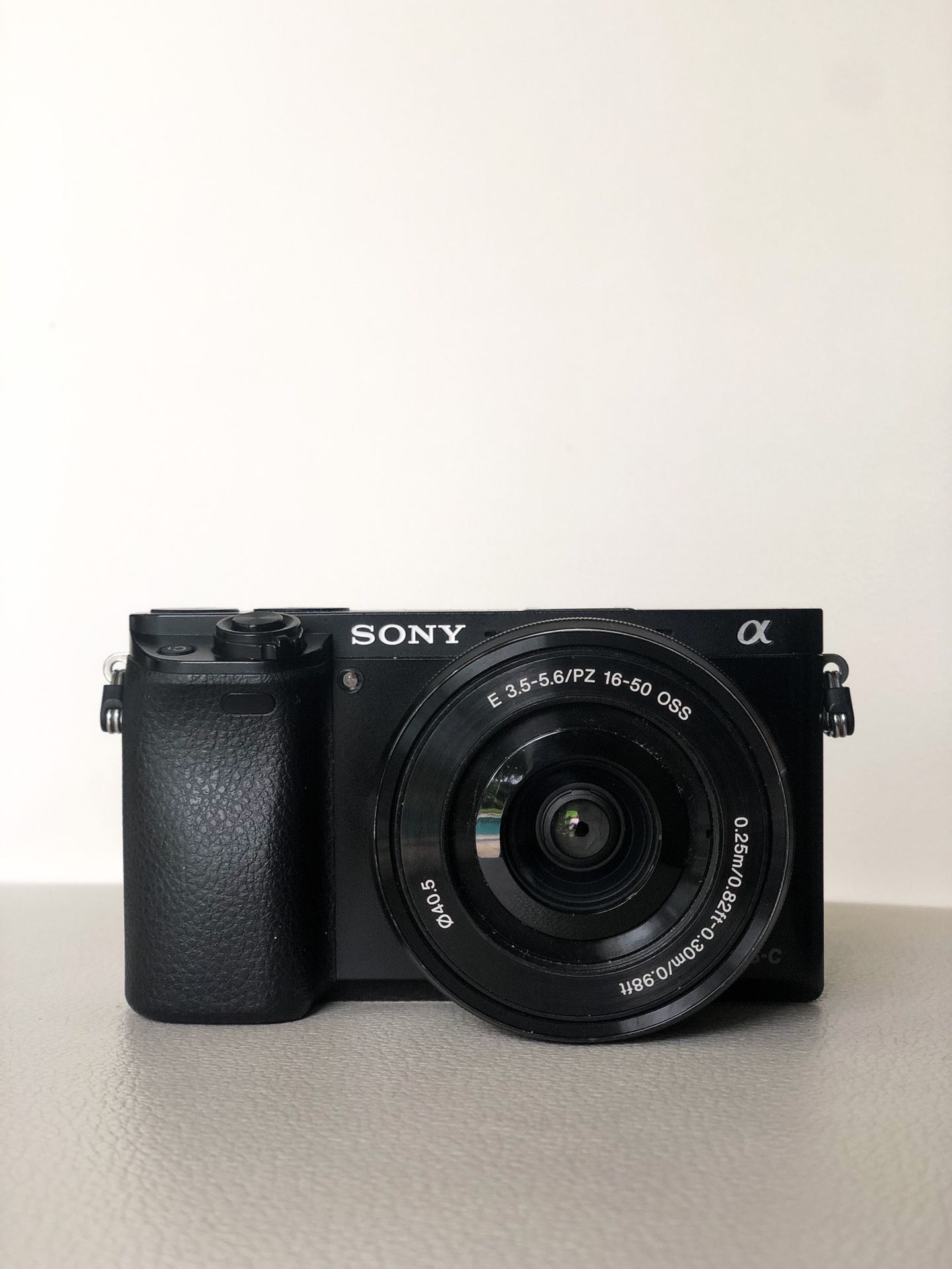 Sony A6000 16mm-50 lens