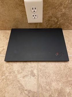Lenovo X1 Carbon Hyperthreaded 10th Gen i5 with 256GB SSD, 8GB Ram