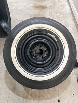 BFGoodrich Silvertown Dual Whiteline Bias Ply Tire L78-15 (5.88" × 29.30" - 15")