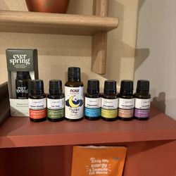 Oil Diffuser With Aromatherapy Oil Set