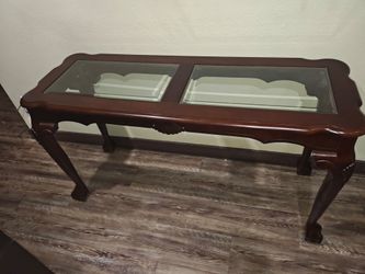 CONSOLE TABLE