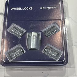  Brand New Hyundai OEM Wheel Lock Set 