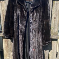 Neiman Marcus Black Women’s Mink Coat