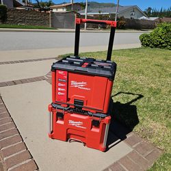 Milwaukee pack out toolbox