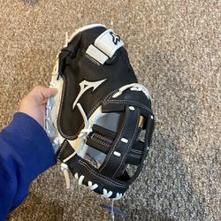 Softball Glove 34’’