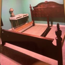🌺KING/QUEEN BEDROOM SET:  BED FRAME, CHEST,DRESSER, NIGHTSTAND 🌺
