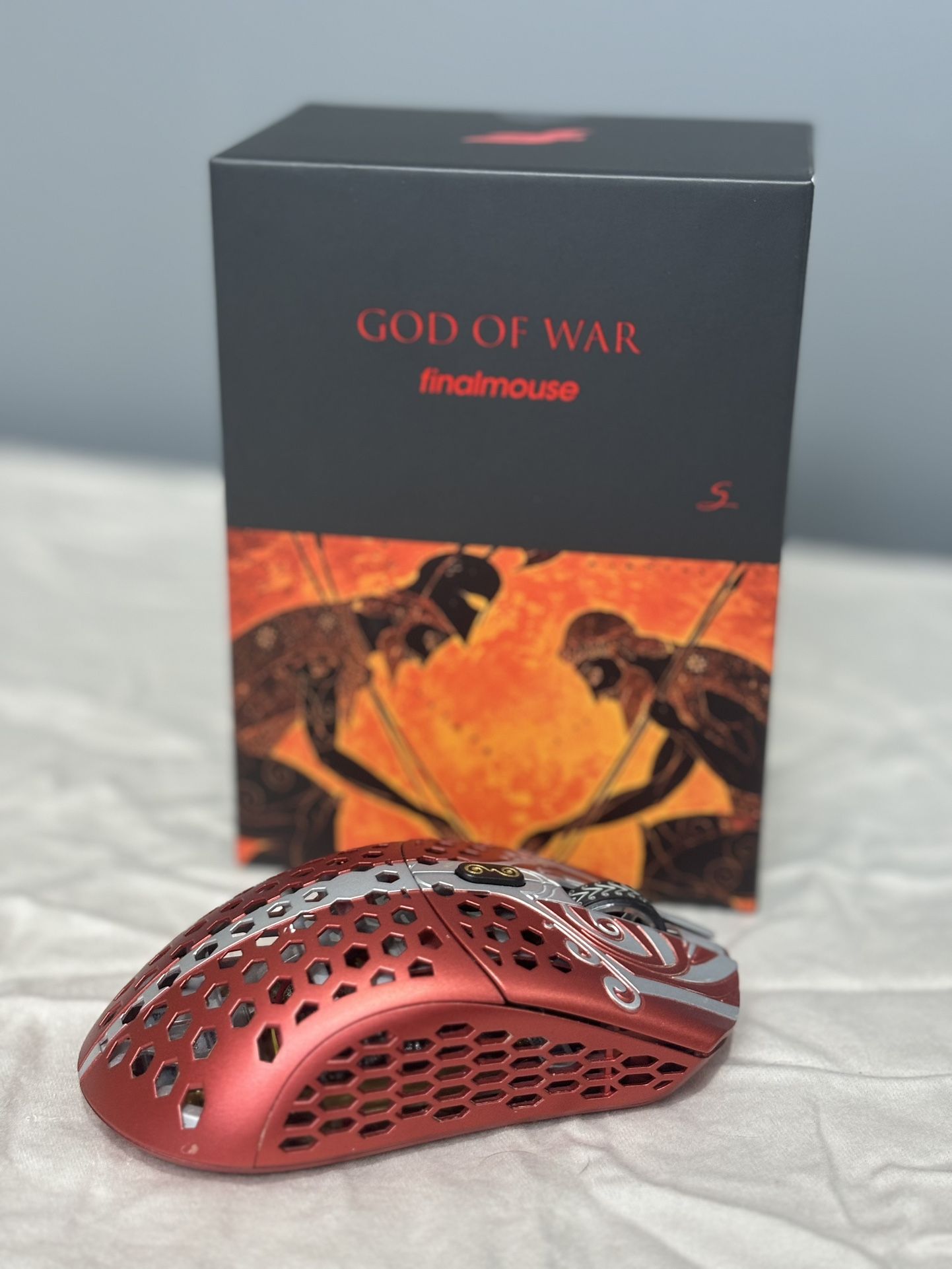 Finalmouse Starlight-12 Ares God of War, Small