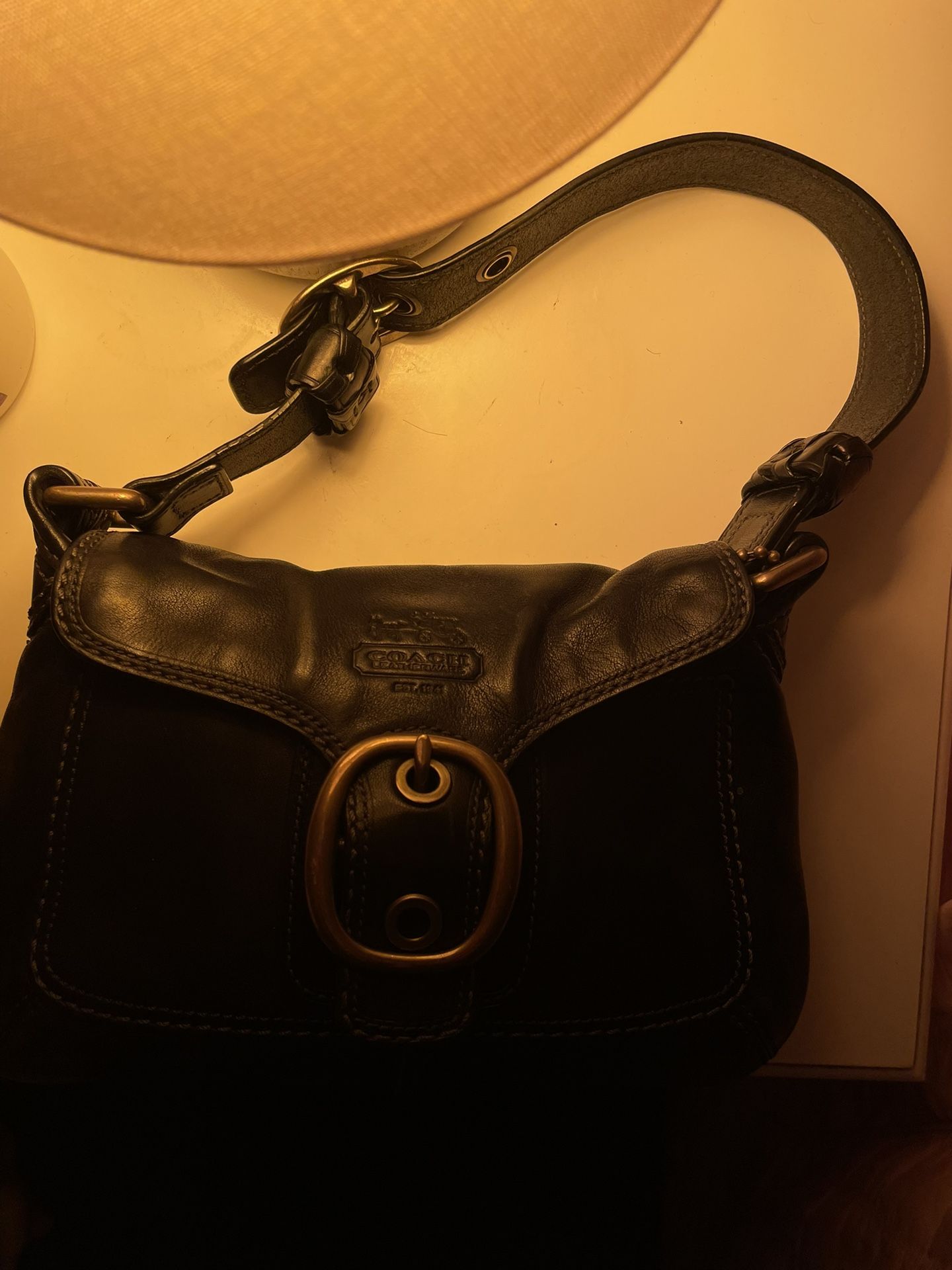Vintage Coach shoulder purse