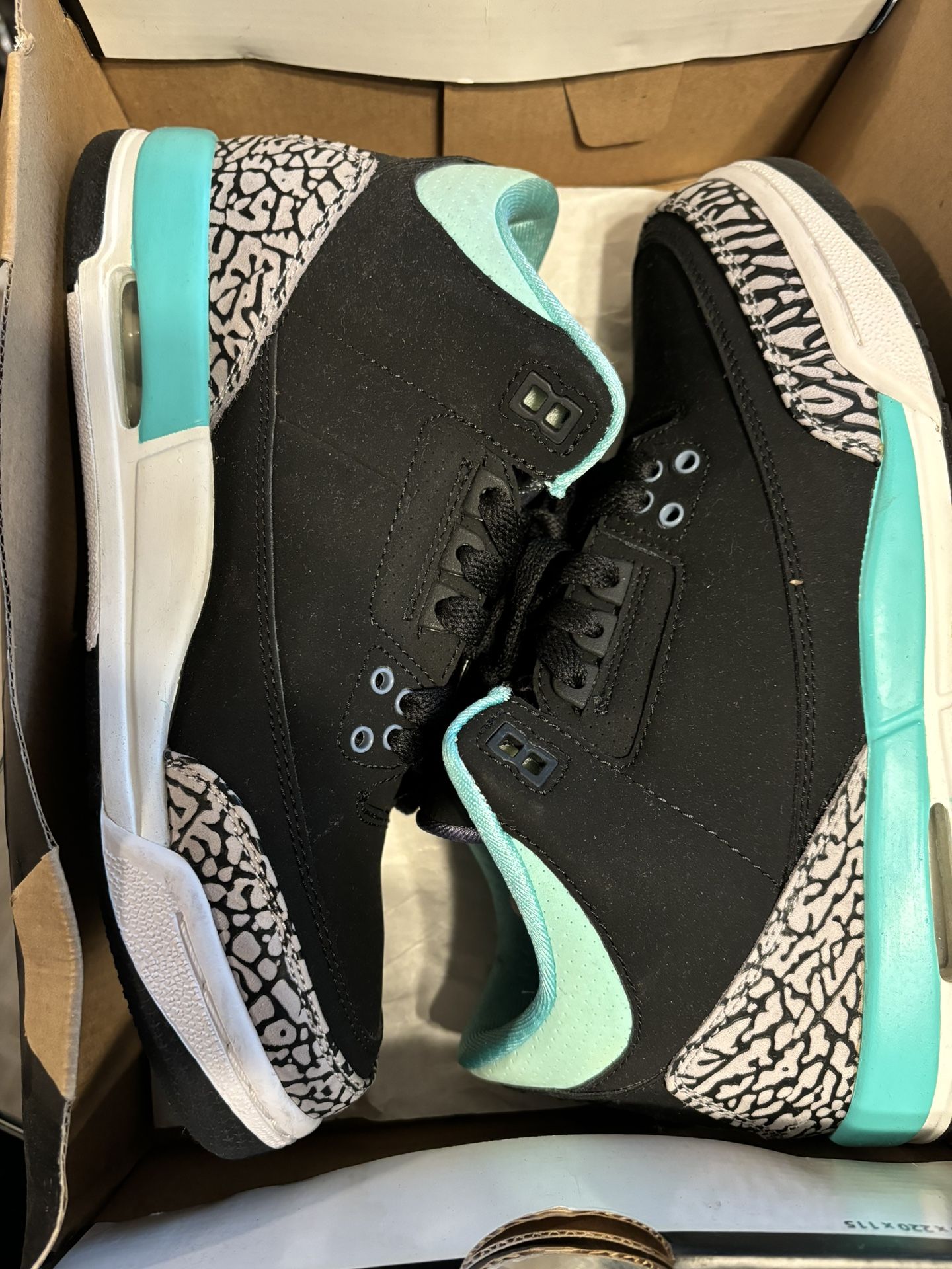 Jordan Retro Bleached Turquoise Teal