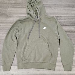 Nike pullover size small