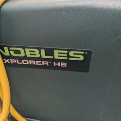 Commercial Carpet Shampooer/Steamer 