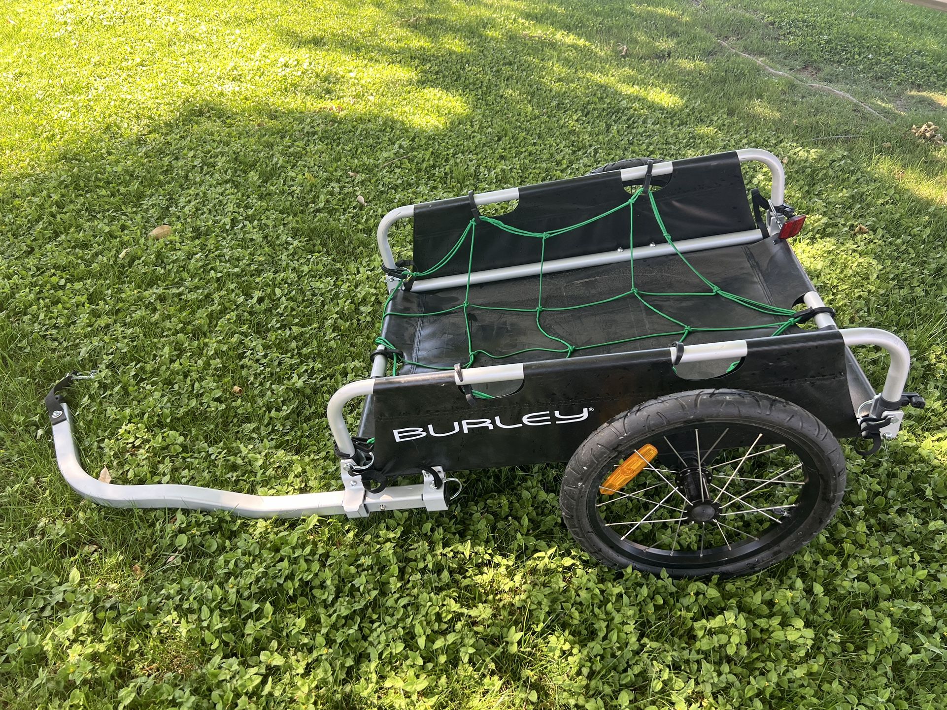 Burley Bike Trailer .. Never Used It.. All Parts Are There.. 