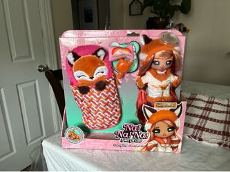 Na na na surprise Sierra Fox tail