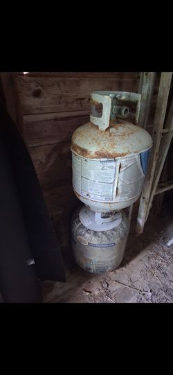 Empty propane tanks
