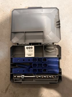 Kreg MKJKIT Mini Jig Kit - Simple, Compact Kreg Pocket-Hole Jig - Create Strong Joints Without Glue - for Tight Spaces & Small Projects - Holiday Home