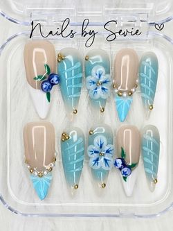 Acrylic Handmade Press-On Nails Blue Floral Set