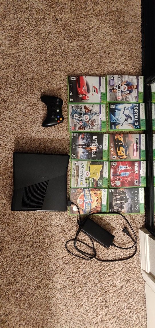 Xbox 360 with 10 games