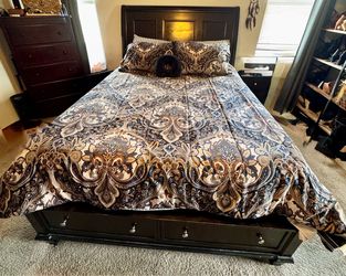 Bedroom set