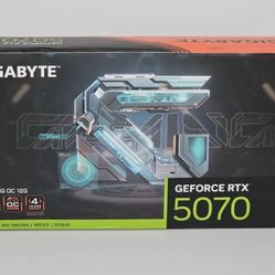 gigabyte nvidia geforce RTX 5070 gaming Oc 12G GDDR7 pci express 5.0 graphics card 