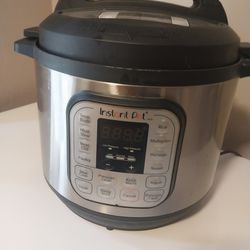 Instant Pot Pressure Cooker 