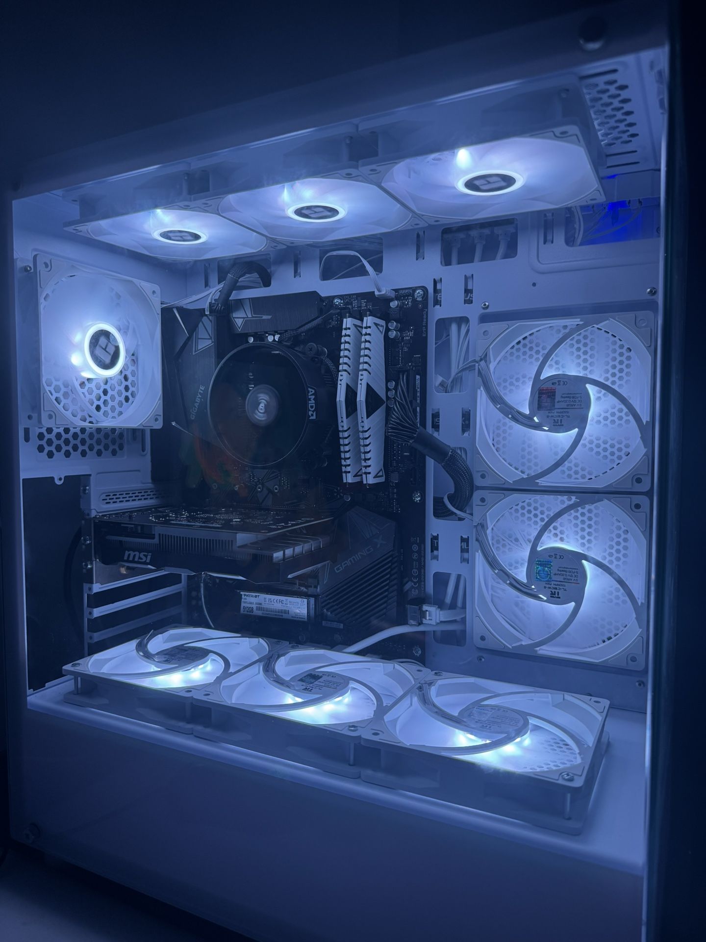 White Mid-Range Budget Gaming PC | Ryzen 5 3600x + Gtx 1650