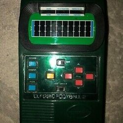 CLASSIC FOOTBALL 2 MATTEL Football Handheld Game WORKS RARE 