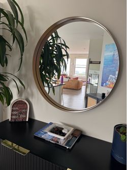 Round Gold Wall Mirror