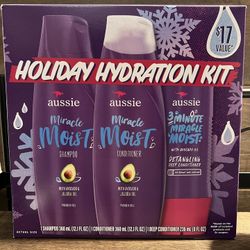 Aussie miracle moist Holiday Hydration Kit Shampoo, conditioner & Detangling Deep Condition