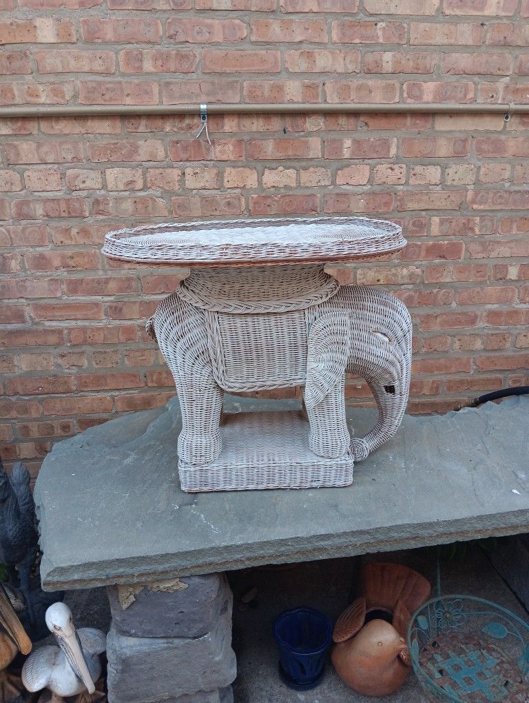 Vintage Wicker Rattan Planter Holder Stand Yard Decor
