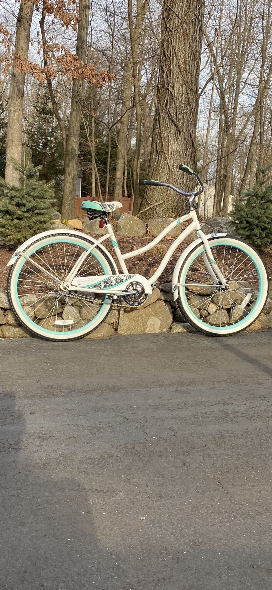 26” Huffy Cranbrook Women's/ Girl's Beach Cruiser Bike Bicycle