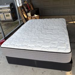 Queen Mattress 
