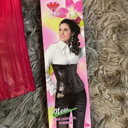 ▪️Rubii▪️ New 🏷️  Red corset with leather & floral prints  Size: M 