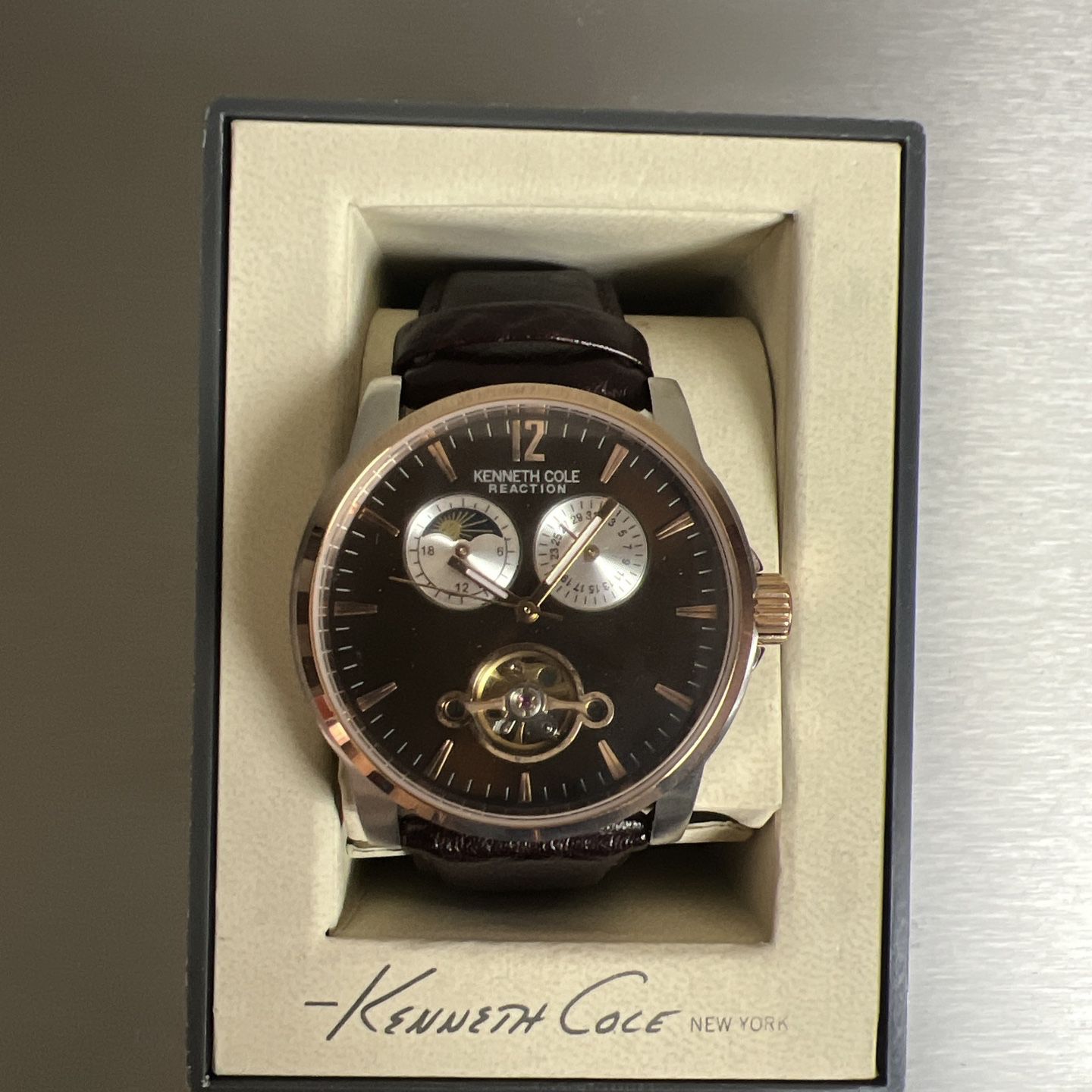 Kenneth Cole Reaction Watch 
