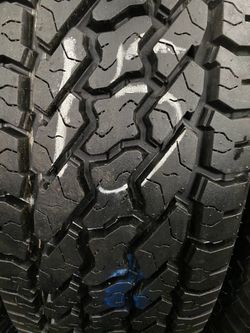 Like new set of 4 MASTERCRAFT 235/75/15