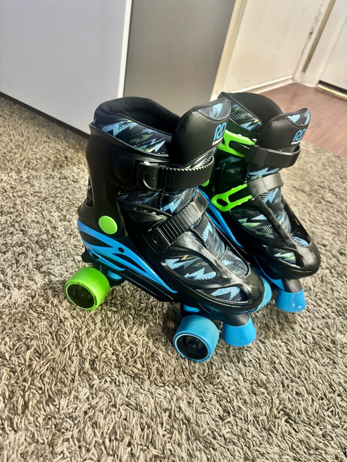 Roller Derby Indoor Playground Skates For Kids Size 3-6 Yers