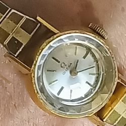 14k Gold Plated Vintage Ladies Omega Mechanical Wristwatch 