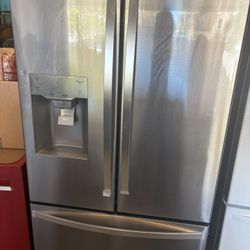 Kenmore Refrigerator 