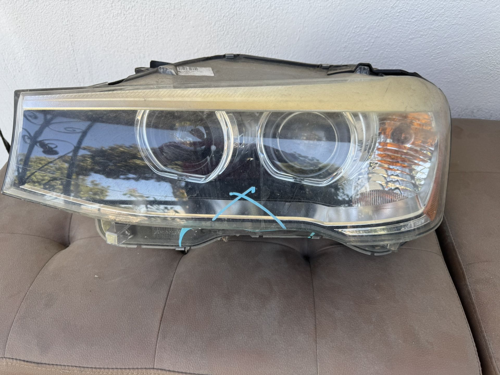 2016-BMW X3 Driver Side Headlight