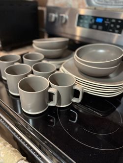 ARTISANAL Dinner Plate Set