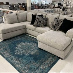 Megginson Storm  Sectional

