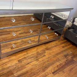 Mirrored dresser