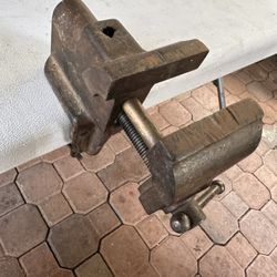 Clamp On Bench Vise 