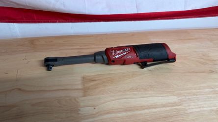 Milwaukee M12 Fuel 3/8 Extended Reach High Speed Ratchet