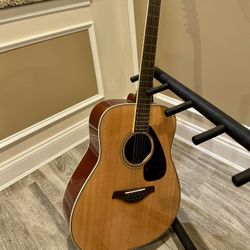 Yamaha Acoustic FG820-12 