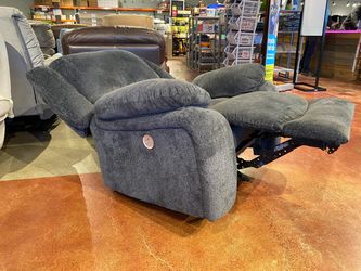 Over Sized Gray Power Recliner With Plush Cushions