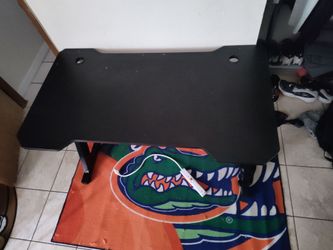 Gaming desk
