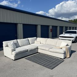 White Bennington Sectional Couch Free Delivery & Installment Retail: $2,900