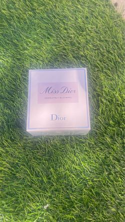 Miss Dior Absolutely Blooming Perfume